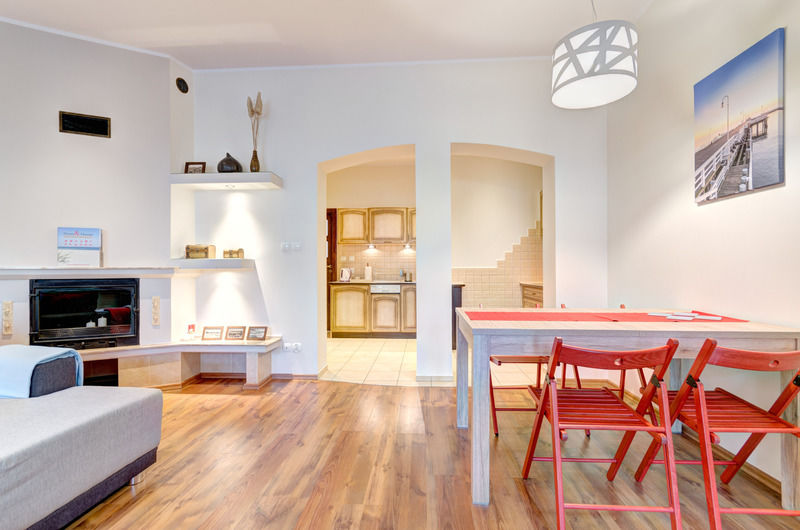 Dom & House - Apartments Port Monte Cassino ソポト エクステリア 写真
