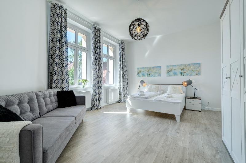 Dom & House - Apartments Port Monte Cassino ソポト エクステリア 写真